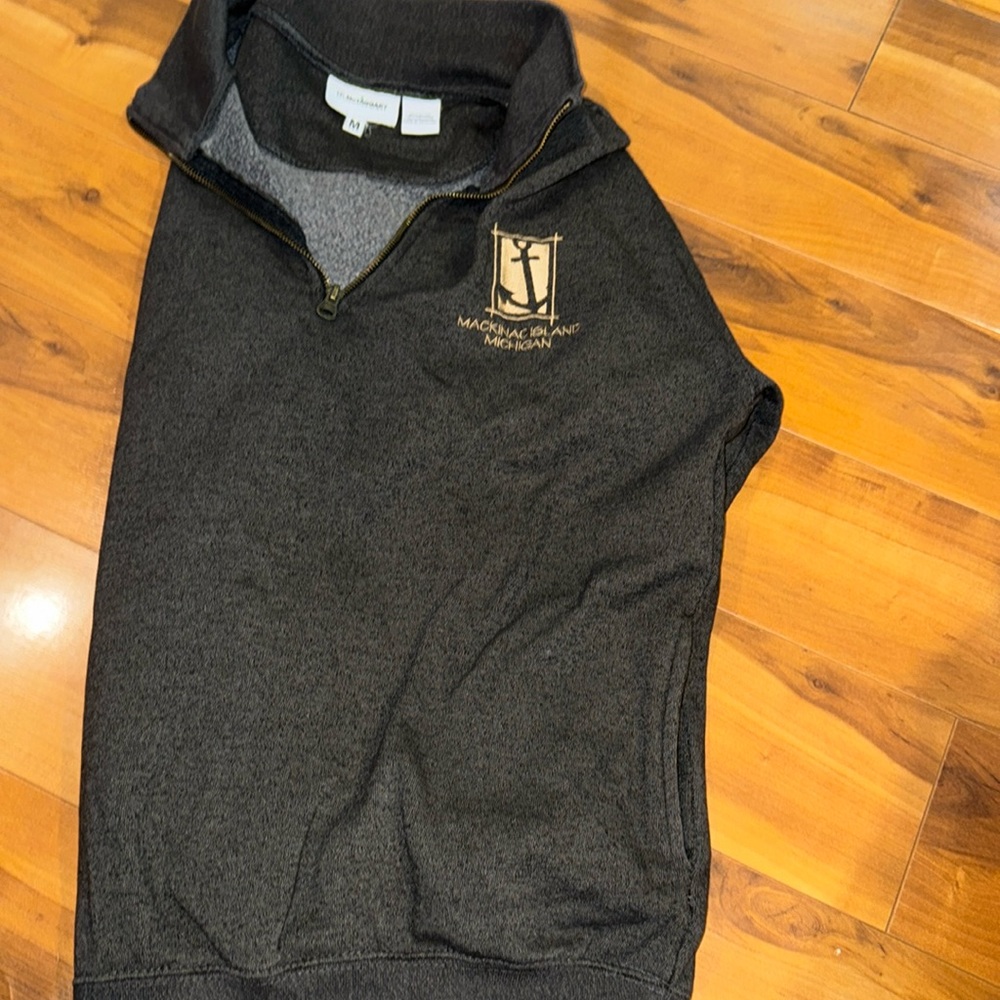 Medium pull over